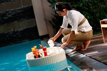 هتل Bali Island Villas And Spa Seminyak