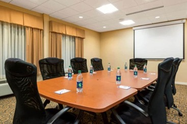 هتل Baymont By Wyndham Denver International Airport