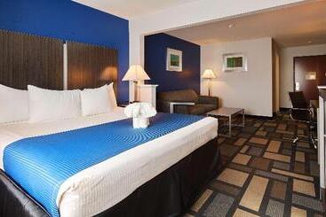 هتل Best Western Galleria Inn & Suites