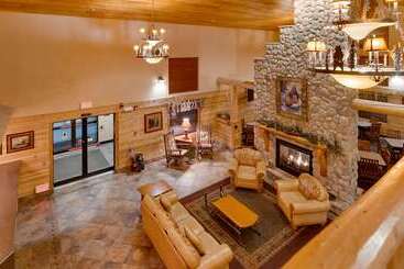 هتل Best Western Plus Kelly Inn & Suites