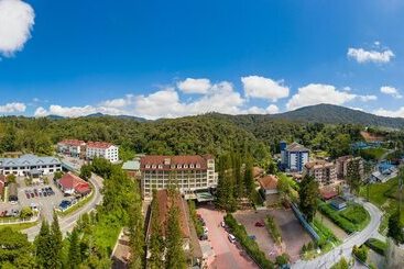 هتل Century Pines Resort