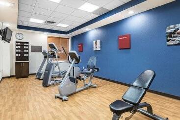 هتل Comfort Inn & Suites Allen Park  Dearborn