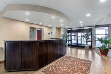 هتل Comfort Suites