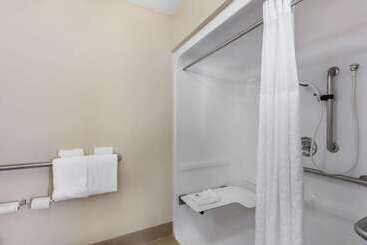 هتل Comfort Suites