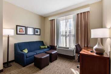 هتل Comfort Suites