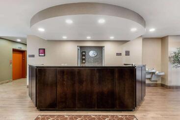 هتل Comfort Suites