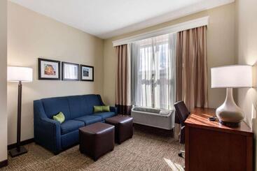 هتل Comfort Suites