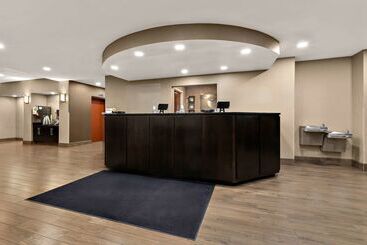هتل Comfort Suites
