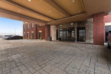 هتل Comfort Suites