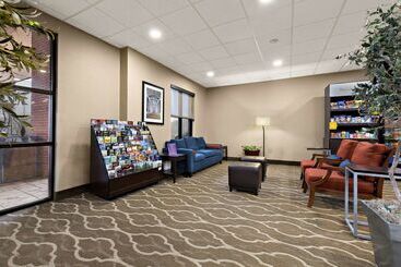 هتل Comfort Suites