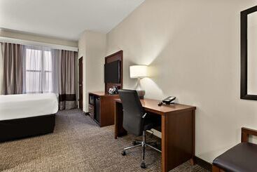 هتل Comfort Suites