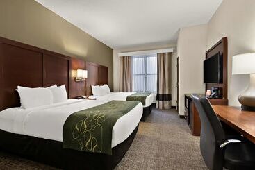 هتل Comfort Suites