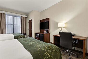 هتل Comfort Suites