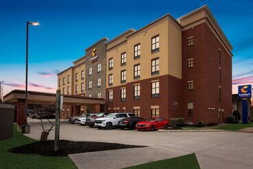 هتل Comfort Suites