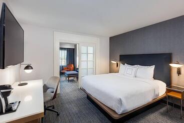 هتل Courtyard By Marriott Anaheim Resort/convention Center