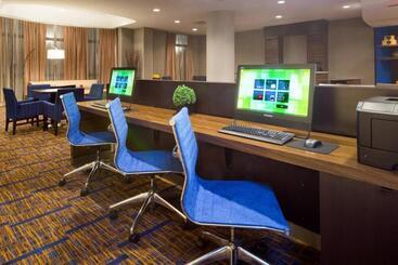 هتل Courtyard By Marriott Houston Galleria