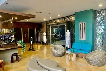 Diez Hotel Categoría Colombia