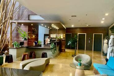 Diez Hotel Categoría Colombia
