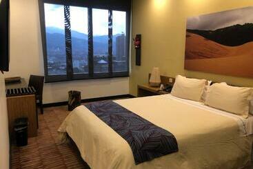 Diez Hotel Categoría Colombia
