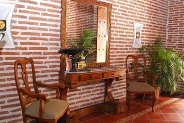 هتل Don Pedro De Heredia