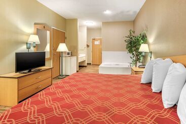 هتل Econo Lodge Airport/colorado Springs