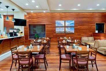هتل Four Points By Sheraton Jacksonville Baymeadows