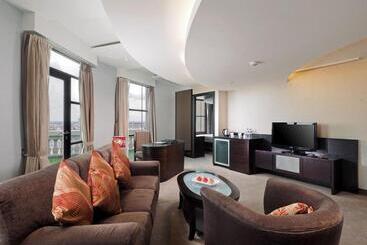 Grand City Hall Hotel & Serviced Residences