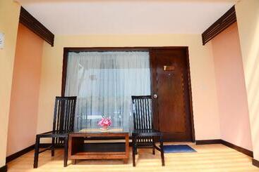 هتل Grand Santhi