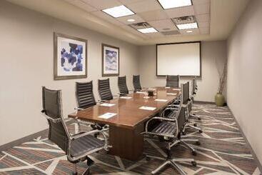 هتل Hampton Inn & Suites Denverdowntown