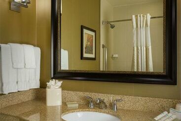 هتل Hilton Garden Inn Phoenix Airport North