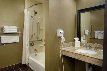 هتل Hilton Garden Inn Phoenix Airport North