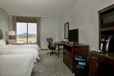 هتل Hilton Garden Inn Phoenix Airport North