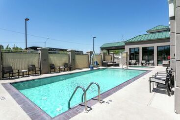 هتل Hilton Garden Inn Phoenix Airport North