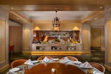 هتل Holiday Inn Agra Mg Road An Ihg