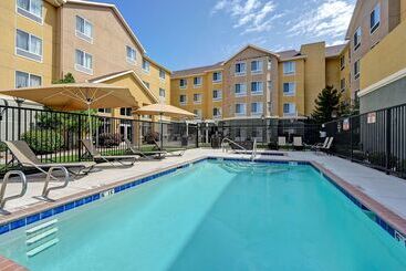 هتل Homewood Suites By Hilton Albuquerque Airport