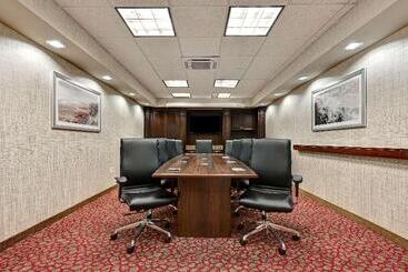 هتل Homewood Suites By Hilton Albuquerque Airport