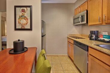 هتل Homewood Suites By Hilton Daytona Beach Speedwayairport