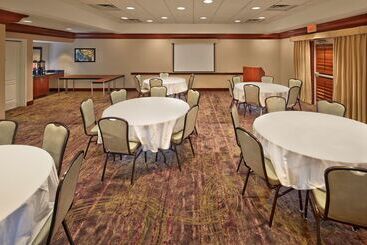 هتل Homewood Suites By Hilton Daytona Beach Speedwayairport