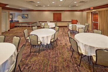 هتل Homewood Suites By Hilton Daytona Beach Speedwayairport