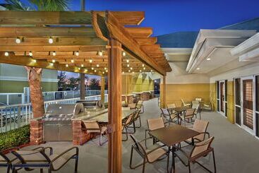 هتل Homewood Suites By Hilton Daytona Beach Speedwayairport