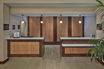 هتل Homewood Suites By Hilton Daytona Beach Speedwayairport