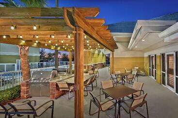هتل Homewood Suites By Hilton Daytona Beach Speedwayairport
