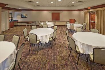 هتل Homewood Suites By Hilton Daytona Beach Speedwayairport