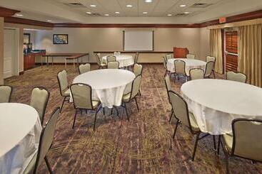 هتل Homewood Suites By Hilton Daytona Beach Speedwayairport