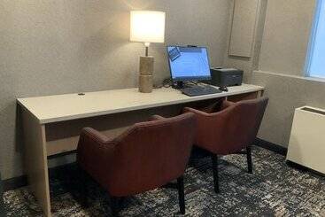 هتل Hyatt Place Fairbanks