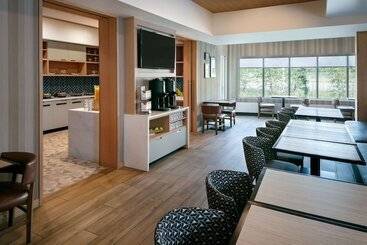 هتل Hyatt Place Fairbanks