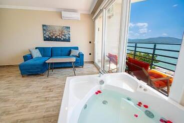 هتل Idee Sui̇tes Fethiye