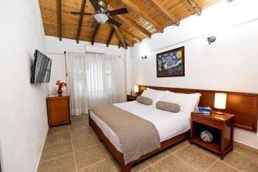 La Campana Hotel Boutique