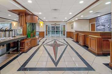هتل La Quinta Inn & Suites By Wyndham Corpus Christin Padre Isl
