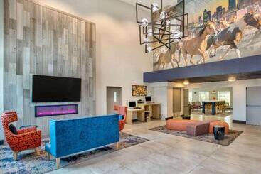 هتل La Quinta By Wyndham Dallas   Las Colinas